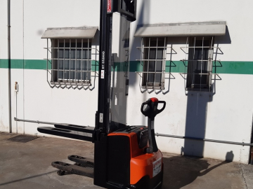 Carrello usato (2587) BT SWE 140 L