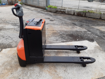 Carrello usato (2909) LWE 200 TIPO FRUTTA